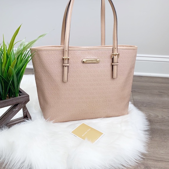 Michael Kors Handbags - Michael Kors Carryall Jet Set Monogram Tote